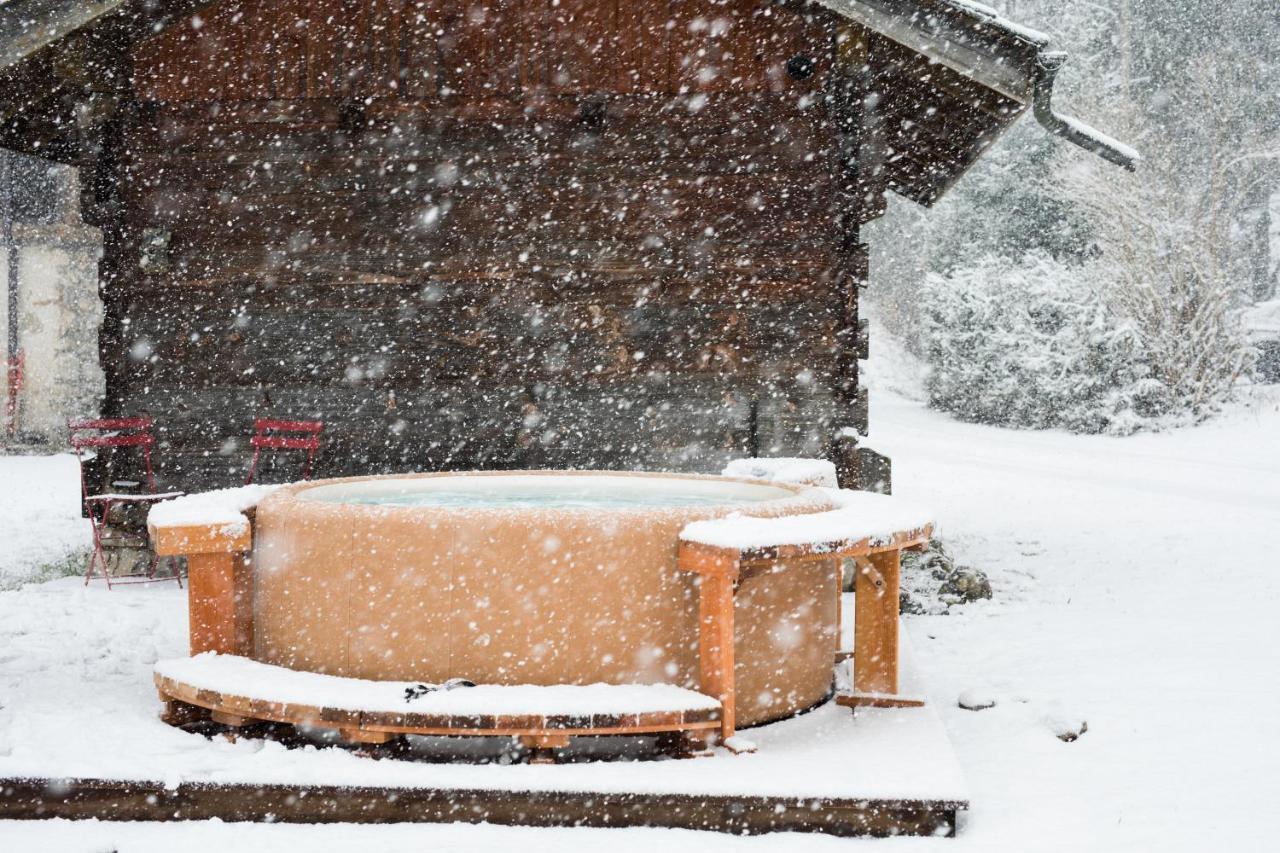 Chalet Sur Les Monts Morzine Montriond Exterior photo